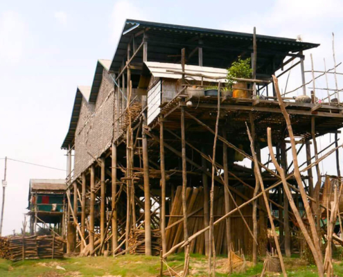 Kompong Khleang Village